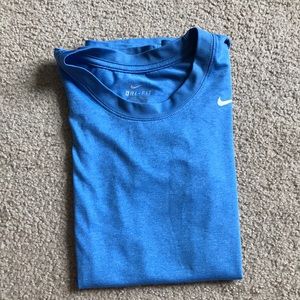 Women’s Nike dri-fit shirt
